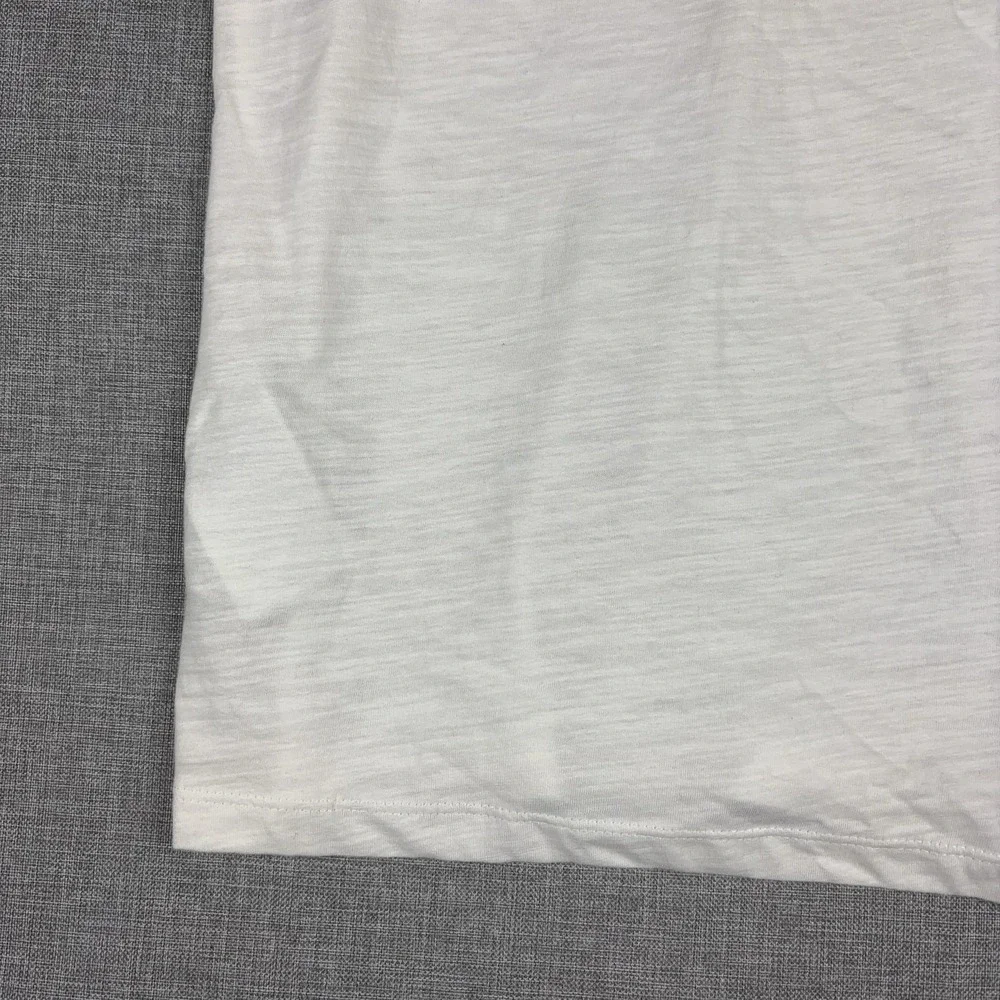 Banana Republic Shirt Mens M White Elephant Graphic Tee Tagless Cotton Jersey